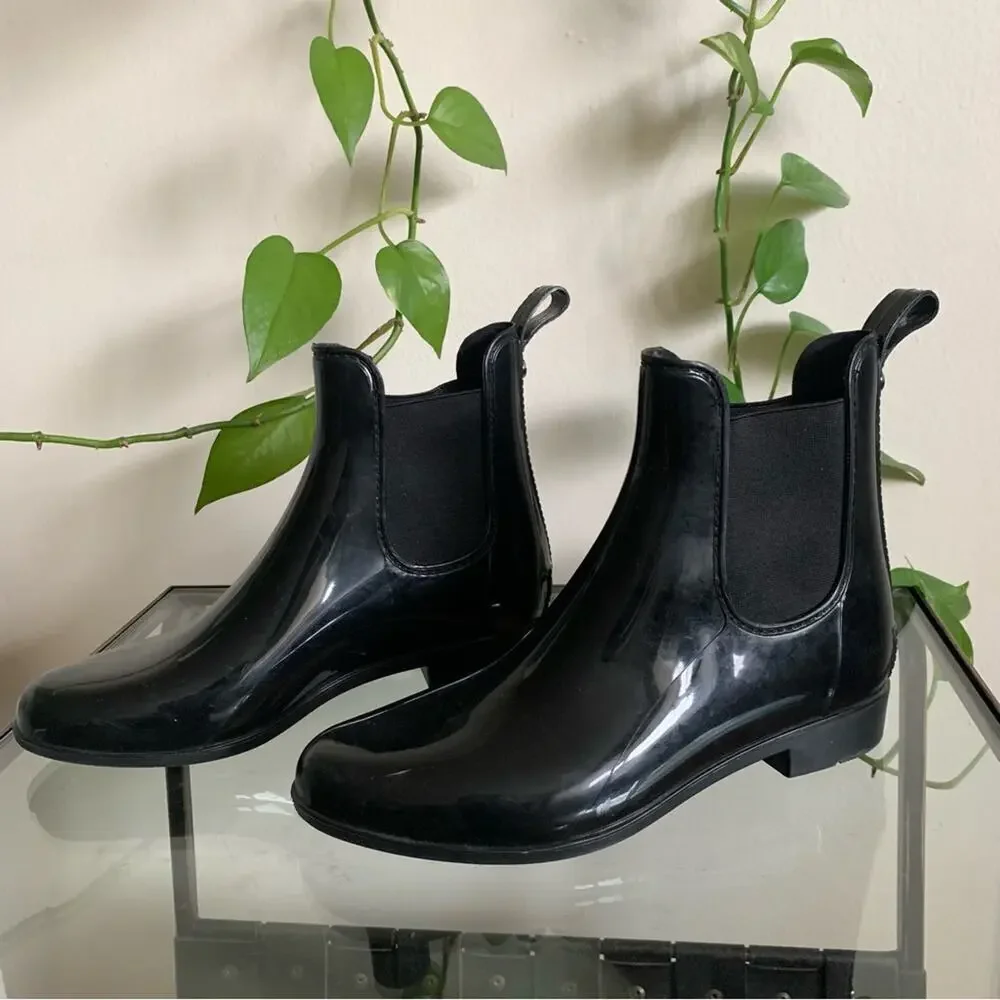 Marc Fisher Women's Black Rainy2 Chelsea Rain Boots Size 8 Minimal Classic